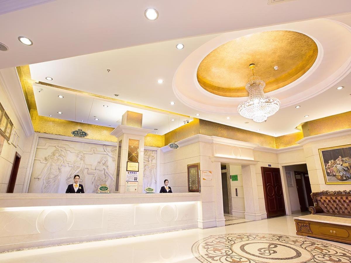 维也纳酒店成都会展中心店 外观 照片