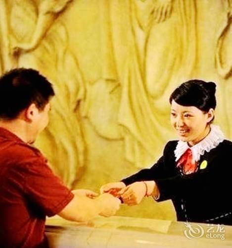 维也纳酒店成都会展中心店 外观 照片